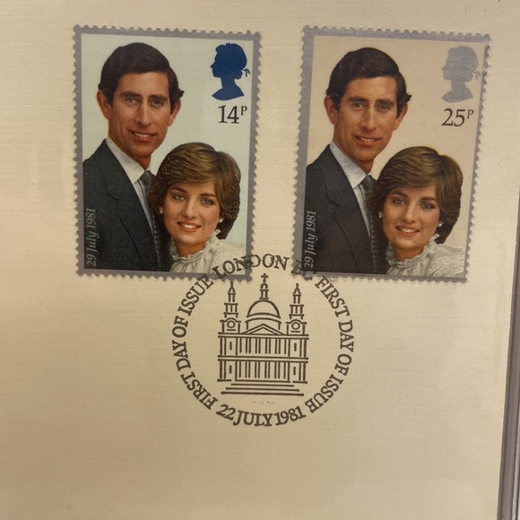 The Royal Wedding of Prince Charles and Lady Di - First Day Cover Bundle - Picture 9 of 11